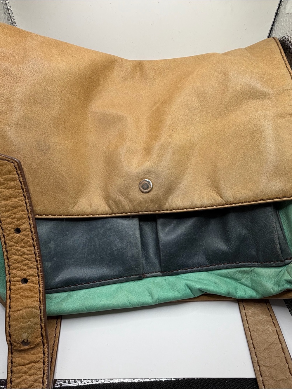 Vintage 1990-2010 Fossil Bag